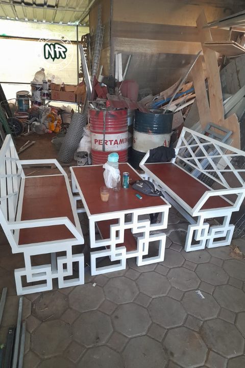 Bengkel Las Godean nr group